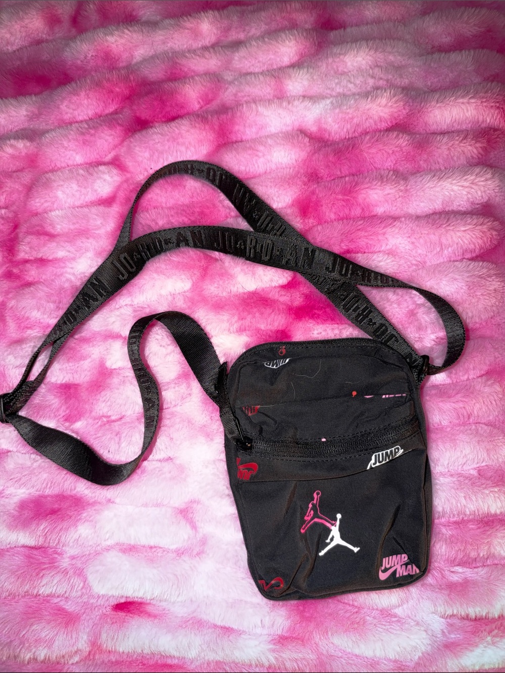 Jordan Crossbody Pouch